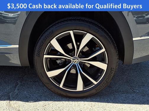 2025 Volkswagen Atlas 2.0T SEL Premium R-Line