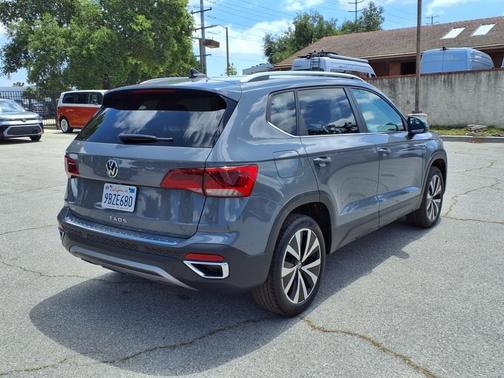 2022 Volkswagen Taos 1.5T SE