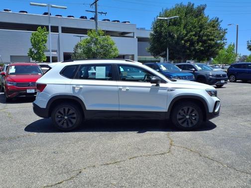 2022 Volkswagen Taos 1.5T S