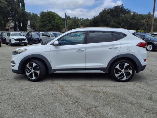 Dazzling White 2017 Hyundai TUCSON Sport