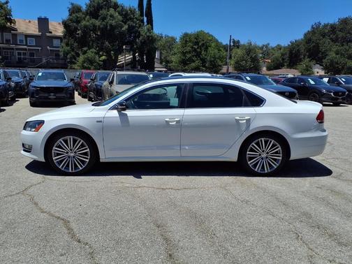 Candy White 2015 Volkswagen Passat 1.8T Sport