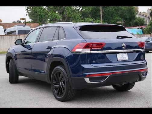 2022 Volkswagen Atlas Cross Sport 2.0T SE w/Technology
