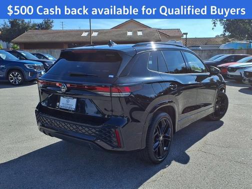 2026 Volkswagen Tiguan 2.0T SE R-Line Black