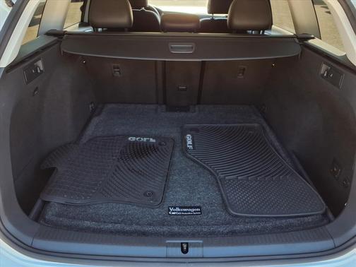 2015 Volkswagen Golf SportWagen TSI SE 4-Door