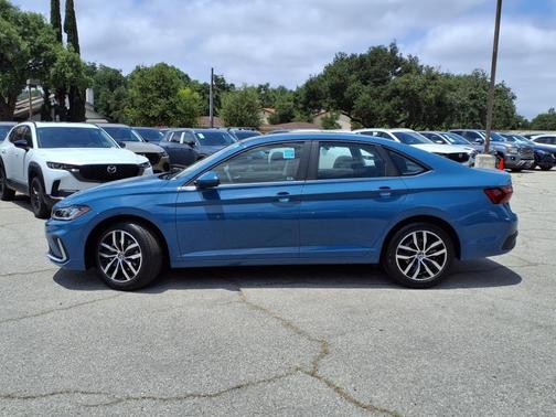 2025 Volkswagen Jetta 1.5T SE