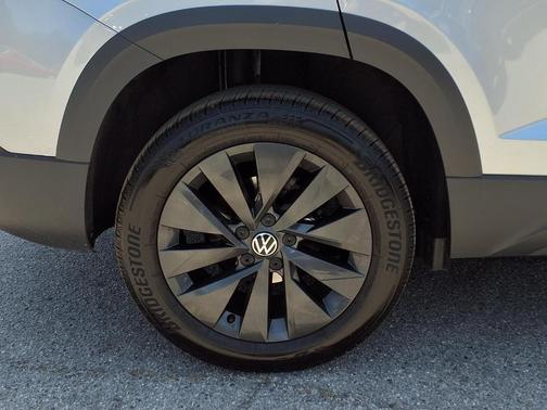 Pyrite Silver Metallic 2024 Volkswagen Taos 1.5T S