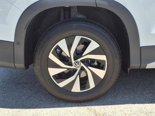 2025 Volkswagen Tiguan 2.0T S