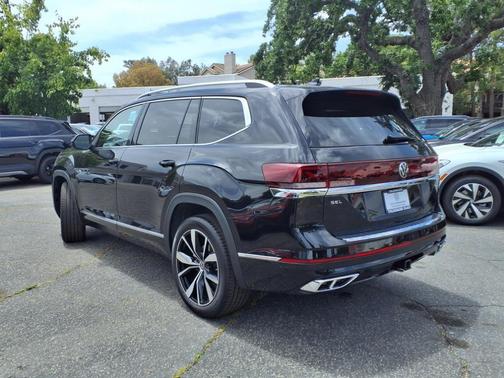 2025 Volkswagen Atlas 2.0T SEL Premium R-Line