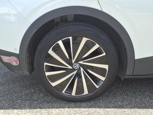 2023 Volkswagen ID.4 Pro S Plus