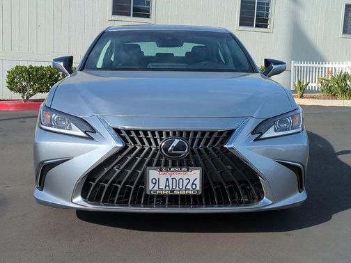 2024 Lexus ES 300h Base