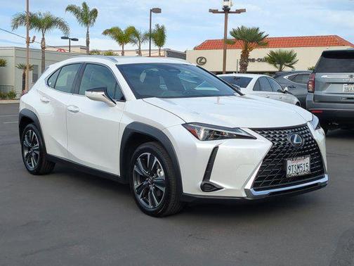 2025 Lexus UX 300h Base