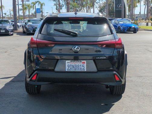 2023 Lexus UX 250h Base