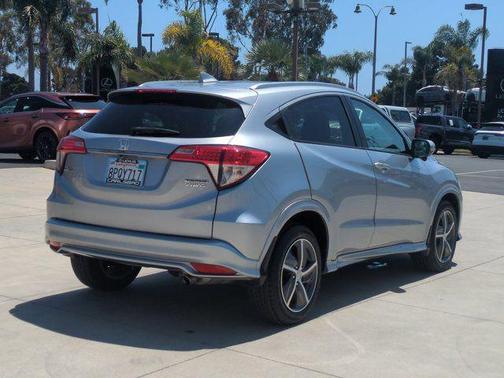 Lunar Silver Metallic 2019 Honda HR-V Touring