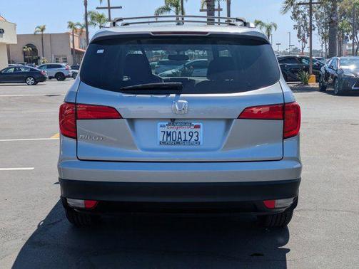 Lunar Silver Metallic 2016 Honda Pilot EX-L