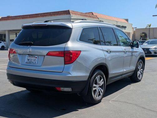 Lunar Silver Metallic 2016 Honda Pilot EX-L