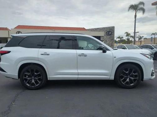 2026 Lexus TX 500h F SPORT Premium