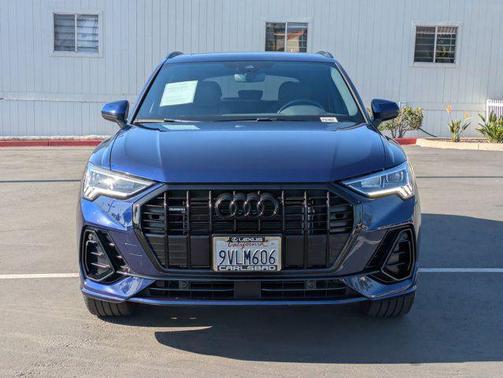 Navarra Blue Metallic 2023 Audi Q3 Premium
