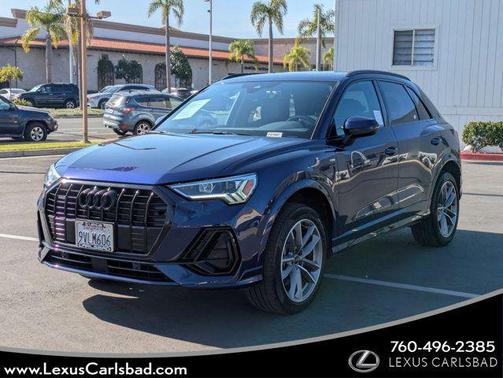 Navarra Blue Metallic 2023 Audi Q3 Premium