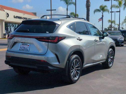 2025 Lexus NX 350h Premium