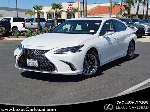 Eminent White Pearl 2024 Lexus ES 300h Luxury