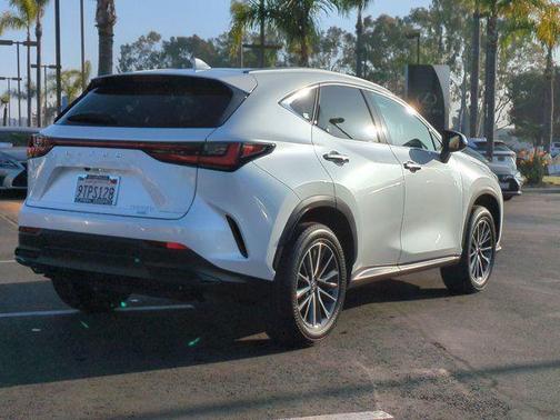 2025 Lexus NX 350h Premium