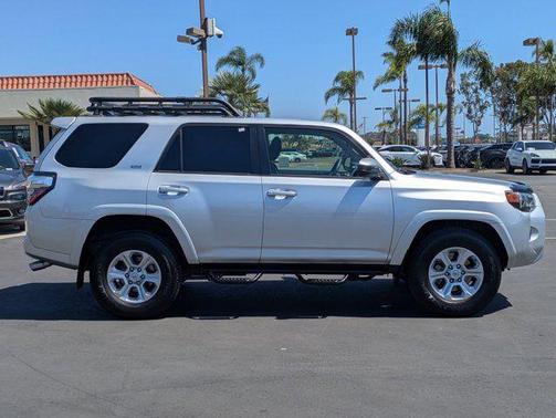 Classic Silver Metallic 2019 Toyota 4Runner SR5