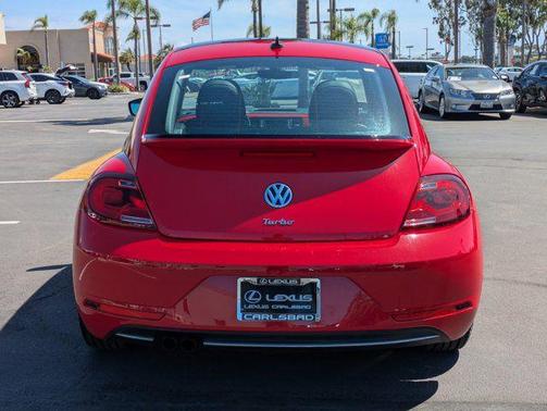 2018 Volkswagen Beetle 2.0T SE