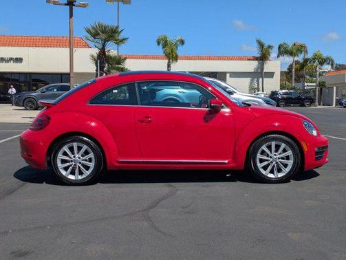 2018 Volkswagen Beetle 2.0T SE