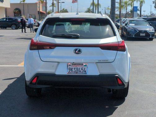 2024 Lexus UX 250h Base