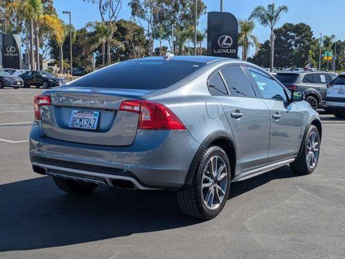 Osmium Grey Metallic 2017 Volvo S60 Cross Country T5