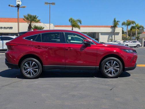 Ruby Flare Pearl 2021 Toyota Venza LE