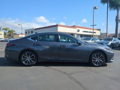 2024 Lexus ES 350 Base