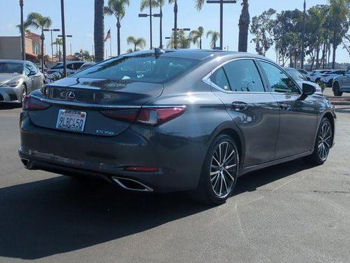 2024 Lexus ES 350 Base