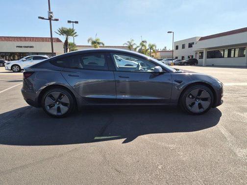 Midnight Silver Metallic 2022 Tesla Model 3 Long Range