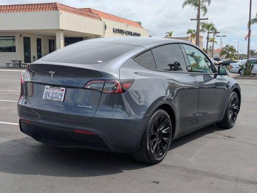 Midnight Silver Metallic 2021 Tesla Model Y Long Range