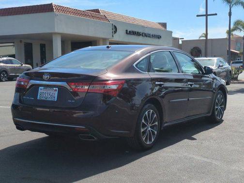 2018 Toyota Avalon XLE Plus