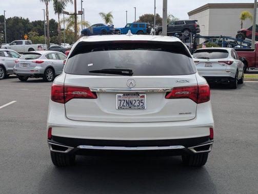 White Diamond Pearl 2017 Acura MDX 3.5L w/Technology Package