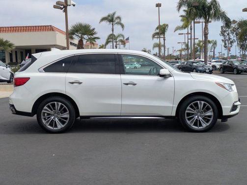 White Diamond Pearl 2017 Acura MDX 3.5L w/Technology Package