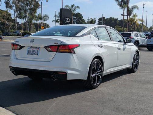 Pearl White Tricoat 2025 Nissan Altima SR FWD
