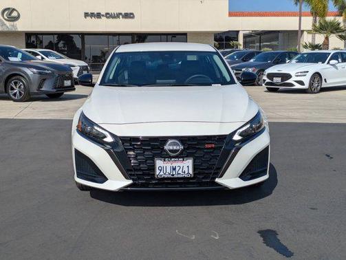 Pearl White Tricoat 2025 Nissan Altima SR FWD