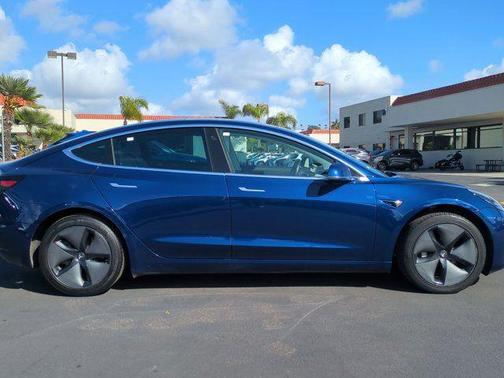 2019 Tesla Model 3 Mid Range