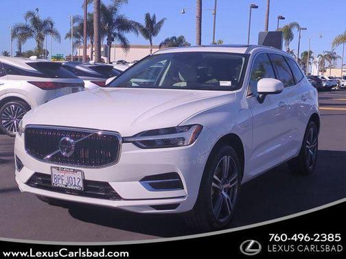 2020 Volvo XC60 Recharge Plug-In Hybrid T8 Momentum