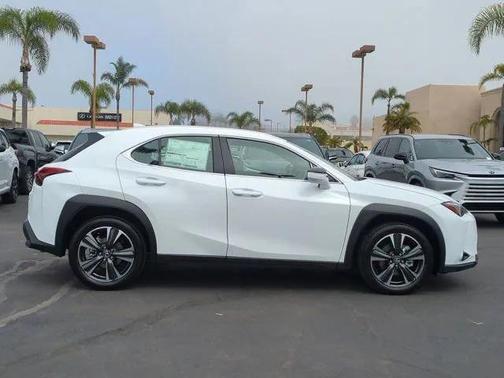 2026 Lexus UX 300h Base