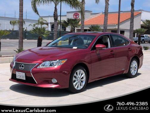 Matador Red Mica 2013 Lexus ES 300h Base