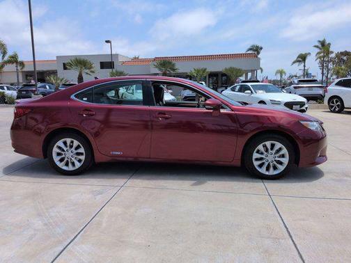 Matador Red Mica 2013 Lexus ES 300h Base