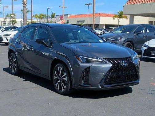 2026 Lexus UX 300h F SPORT Design