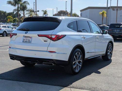 Platinum White Pearl 2022 Acura MDX Technology Package