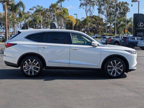 Platinum White Pearl 2022 Acura MDX Technology Package