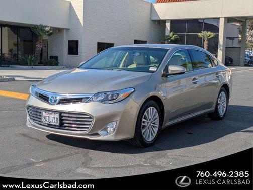 Champagne Mica 2013 Toyota Avalon Hybrid Limited