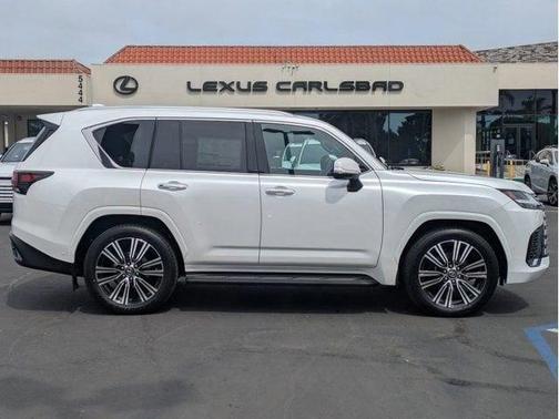 2026 Lexus LX 700h 700h LUXURY